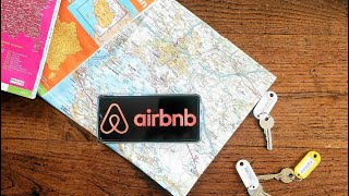 Des hôteliers assignent Airbnb en justice pour concurrence déloyale [upl. by Atoked]