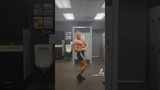 Bodybuilding posing posing posingcoach bodybuilding bodybuilder gym gymmotivation gymlife [upl. by Lundin53]