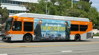 Matt Damon Casey Affleck The Instigators Bus Los Angeles California USA July 17 2024 Summer Movies [upl. by Alyakam]