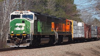 SD60M BNSF 1462 amp 251 Lead the HSUPNTW in Askov MN [upl. by Eladnek]