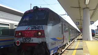 Regionale Veloce n°3371  guasto al treno ritardo e cambiamento di binario alla stazione di Savona [upl. by Nap]