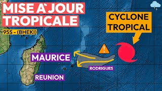 Menace cyclonique pour lîle Maurice et la Réunion [upl. by Osnohpla]