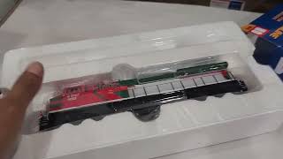 UNBOXING WALTHERS MAINLINE ES44 EVOLUTION FERROMEX 4663 NEW VIDEO 30SEP23 INTRODUCING MYSELF [upl. by Labannah285]