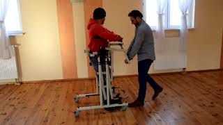 Standing frame for quadriplegic Quadriplegic walking Bipedestador para tetrapléjico [upl. by Arvind]