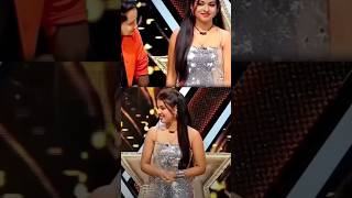 Arunita kanjilal cute smile😊 stage performance💓 bollywood hindisong bollywoodsongs [upl. by Ameerak]