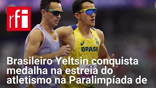 Brasileiro Yeltsin conquista medalha na estreia do atletismo na Paralimpíada de Paris • RFI [upl. by Nagoh]