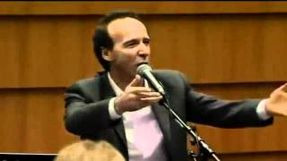 BENIGNI AL PARLAMENTO EUROPEO [upl. by Bernete584]