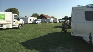 150 caravanes sinstallent à PontSainteMarie [upl. by Enilehcim]