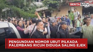 Pengundian Nomor Urut Pilkada Palembang Ricuh Diduga Saling Ejek  Beritasatu [upl. by Yelruc]