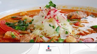 Receta de pozole de mariscos  Recipe seafood pozole [upl. by Hazrit]