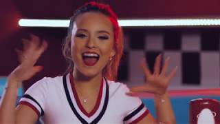 Clipe Boy Chiclete  Larissa Manoela by Birô [upl. by Anawat200]