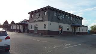 trawlerman carvery pub in cleethorpes lincolnshire [upl. by Gievlos]