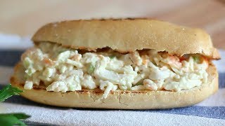 Sandwich de crabe et crevettes  Recettes du monde entier [upl. by Annoyek]