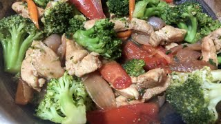 SALTADO DE BROCOLI CON POLLO RECETAS SALUDABLE Y DELICIOSA [upl. by Kries]