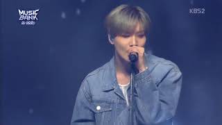 Taemin 태민 Despacito MUSIC BANK IN CHILE emitido por KBS el 11042018 [upl. by Laucsap941]