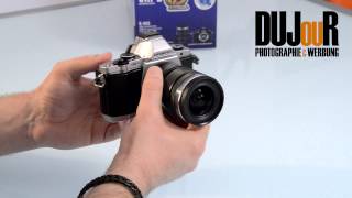 DUJouR TV Folge 02  HandsOn der Olympus OMD EM5 [upl. by Nedi]