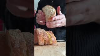 Ciabatta Dschabadda 🤤 Ich lieb’s ja am meisten noch mal 1015 Minuten im Ofen aufgeknuspert [upl. by Sakhuja11]