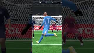 سجلت هدف بالحارس 😂☠️ efootball cr7 football fifa subscribe fifamobile shorts edit [upl. by Esimorp]