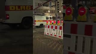 DLRG Wasserettung auf Einsatzfahrt in Ludwigshafen [upl. by Gerius]