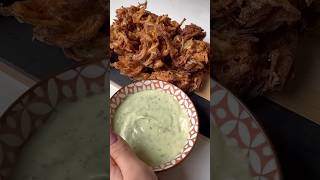 PAKORAS o buñuelitos de cebolla 🧅 Una entrada fácil y sacando la salsa súper económica shorts [upl. by Heber]