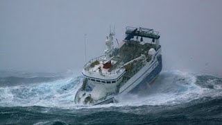 Top 9 Barcos en Horribles Tormentas Captados en Cámara [upl. by Nimaynib]