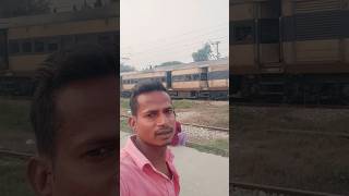 Suru ho rahi hai prem kahani❤️👫😛🚂🚋shortvideos ytshorts viralvideos youtubeshorts Madan Lal 9544 [upl. by Hemphill]