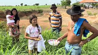 CHARLLES LEVA SUAS FILHAS PARA PEGAR OVO NA FAZENDA DO GOIÁS  CHÁCARA COMÉDIA SELVAGEM [upl. by Menendez]