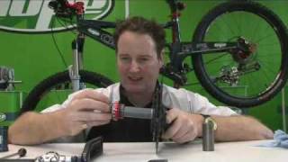 Hope Technology  Truvativ Bottom bracket [upl. by Ahseenyt31]