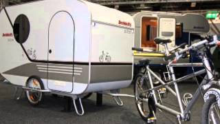 Les vélos de voyage avec remorque Bicycles made for travelling with a trailer [upl. by Adnohsar114]