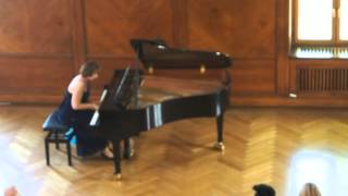 Elena Kuschnerova performing Ludwig Schuncke quotHeimwehquot [upl. by Namar]