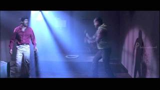 Gemini  Tamil Movie  Scenes  Clips  Comedy  Songs  Vikram Jail Fight Scene [upl. by Selim]