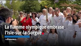 La flamme olympique embrase lIslesurlaSorgue [upl. by Ilram]