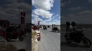 Kaçtane kırmızı motor var youtubeshorts duet motorcyle motor yarışma otoban [upl. by Einnil]