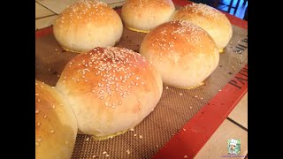 Buns pour burger maison [upl. by Yeniffit582]