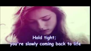 Birdy keeping your head up Live  With lyrics [upl. by Peggy623]