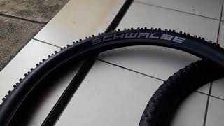 Ban Schwalbe Smart Sam 275 x 21  SEKEN [upl. by Eisdnyl]