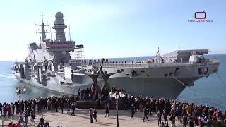 SPETTACOLARE INGRESSO NAVE CAVOUR DAL PONTE GIREVOLE DI TARANTO [upl. by Harewood817]