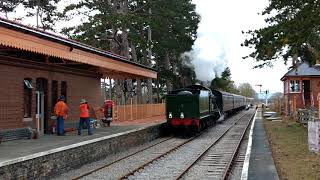 First steam train into Broadway [upl. by Rebecka640]