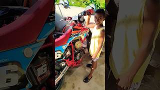 Esquentando o MOTOR da MOTO DE TRILHA DO MEU PAI 😎✅ minimoto motovlog pai dirtbike [upl. by Charlot]