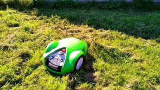 Robot de tonte Viking MI632  Herbe haute terrain difficile [upl. by Amahs]