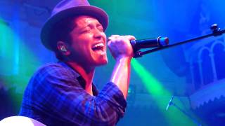 Bruno Mars  Talking To The Moon  Live in Amsterdam [upl. by Askwith]