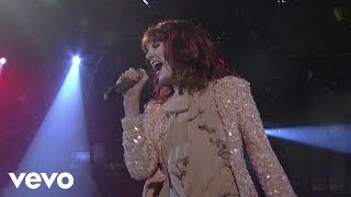 Florence  The Machine  Drumming Song Live on Letterman [upl. by Araccat]