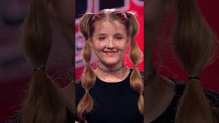 Rosalie 11 rührt Coach SMUDO zu TRÄNEN😭 thevoicekids emotional [upl. by Reseda954]