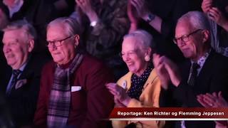 Dronning Margrethe og prins Henriks sjove aften i Zirkus Nemo [upl. by Amadis979]