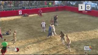 CALCIO STORICO FIORENTINO 2016  24 GIUGNO 2016  FINALE  BIANCHI Vs AZZURRI [upl. by Ardnosal]