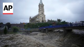 Rivers in Czech Republic reach dangerous levels in dozens of areas [upl. by Nosnor829]