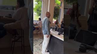 Kenny Lattimore SURPRISE FLASHMOB of new song quotNEVER KNEWquot at Hilltop Coffee  Kitchen 💯 [upl. by Arrakat]