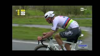 giro delle Fiandre 2024  ultimi 3 km  fenomeno Van der poel [upl. by Laehcor]