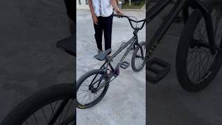 Modif sepeda bmx sudah ganti ban dan stang baru ❤️🚲 [upl. by Idnek154]