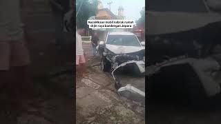 Mobil Nabrak Rumah Warga Bandengan Jepara [upl. by Carley92]